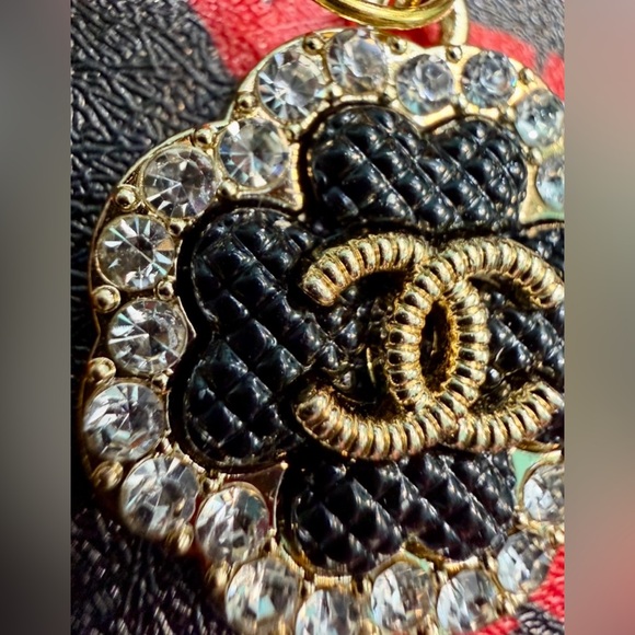 👑✅PRICE FIRM✅ Bejeweled Key Chain or Purse Charm. NWOT - Picture 5 of 16